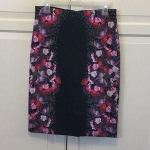 Guess skirt